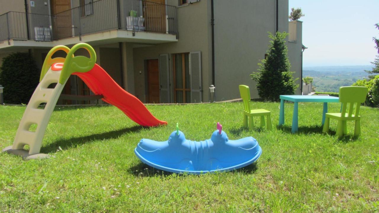 Reva Residences And Pool Monforte D'Alba Bagian luar foto