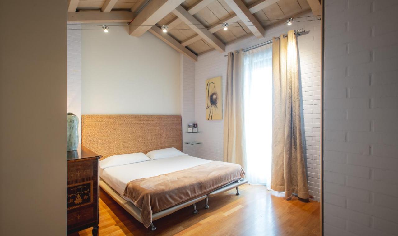 Reva Residences And Pool Monforte D'Alba Bagian luar foto