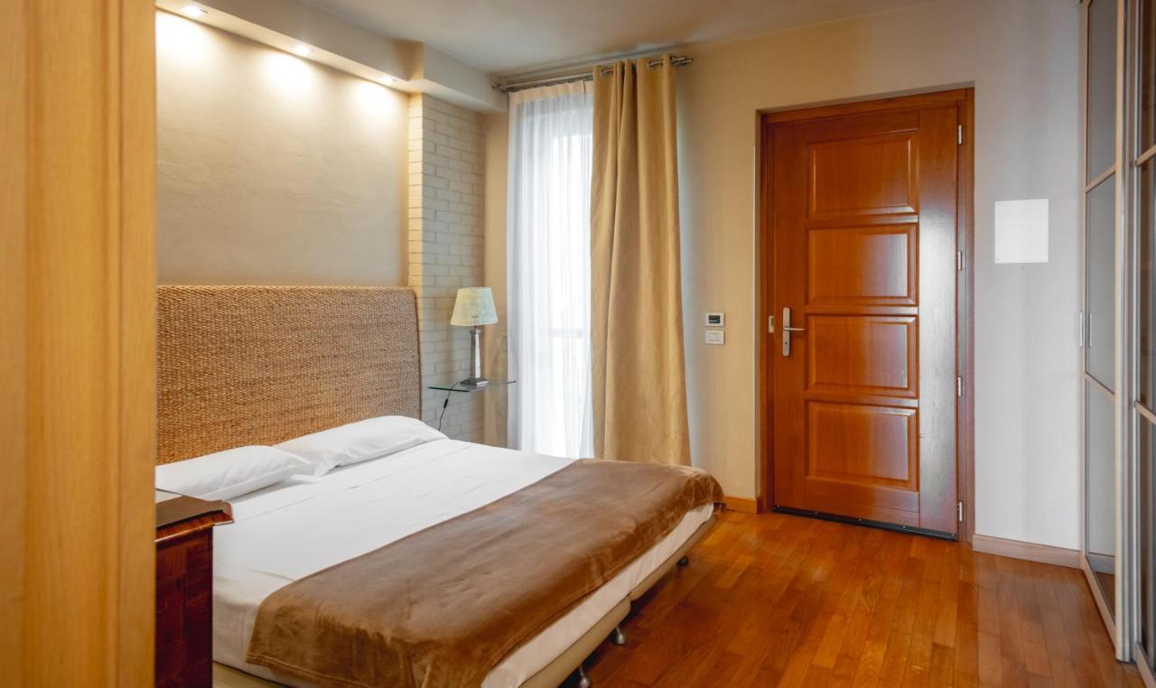 Reva Residences And Pool Monforte D'Alba Bagian luar foto
