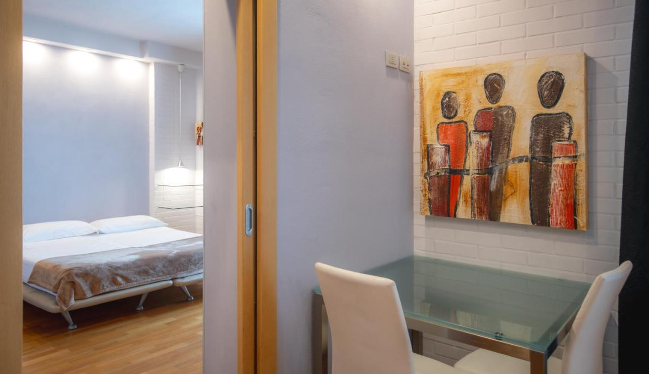 Reva Residences And Pool Monforte D'Alba Bagian luar foto