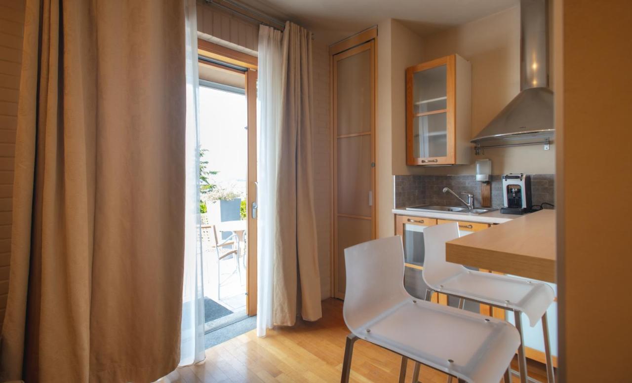 Reva Residences And Pool Monforte D'Alba Bagian luar foto